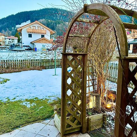 Suite Sinja Erlebnisferienwohnung Hausham Esterno foto