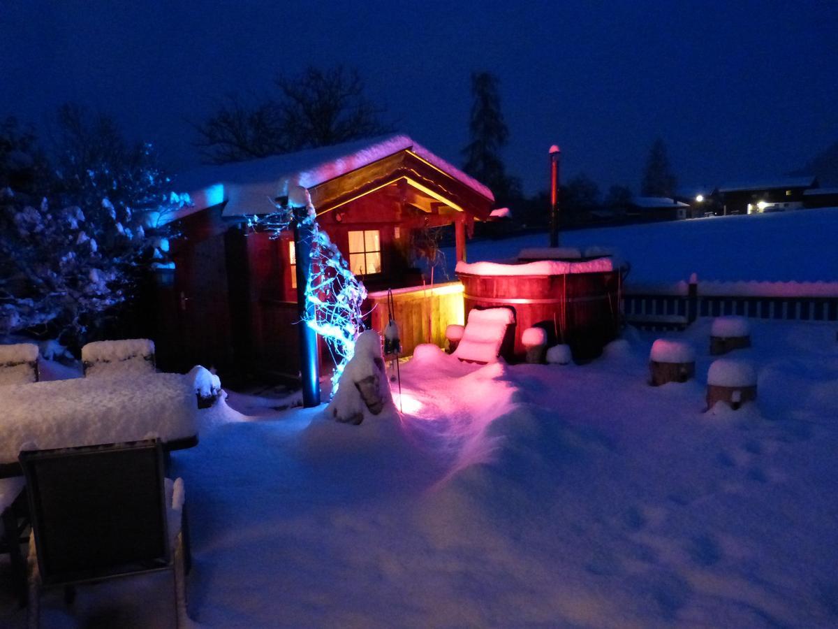 Suite Sinja Erlebnisferienwohnung Hausham Esterno foto