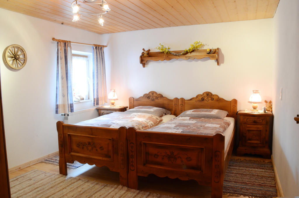 Suite Sinja Erlebnisferienwohnung Hausham Camera foto